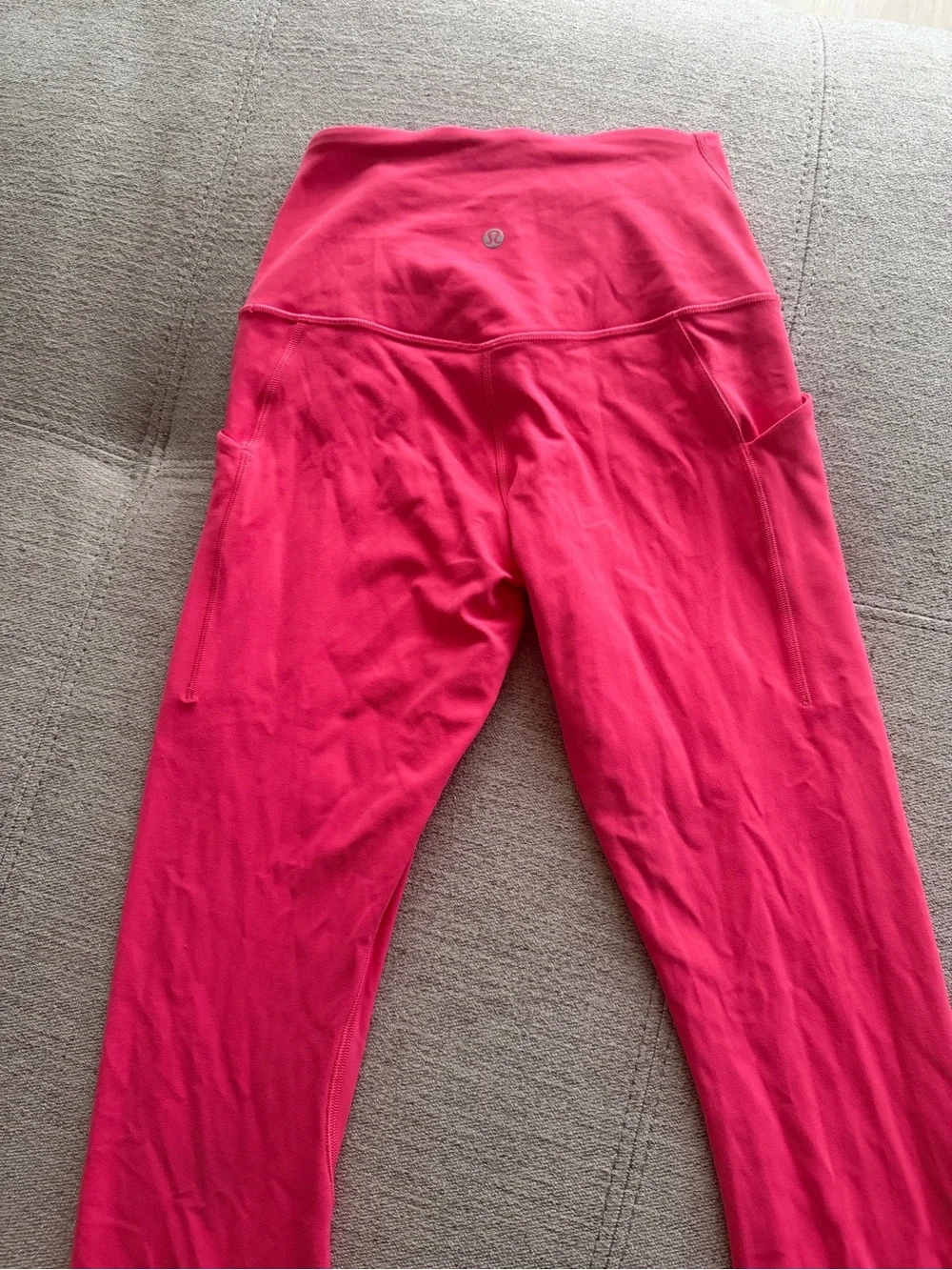 Hot pink Lululemon leggings